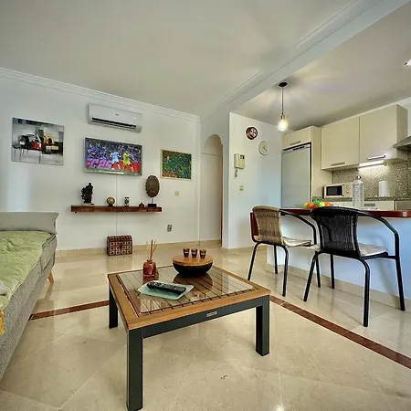 Central 7 By Homing Apartment